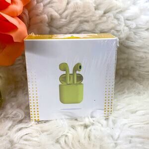 NEW IN BOX ACCENT AX12 AIRBUDS BLUETOOTH YELLOW